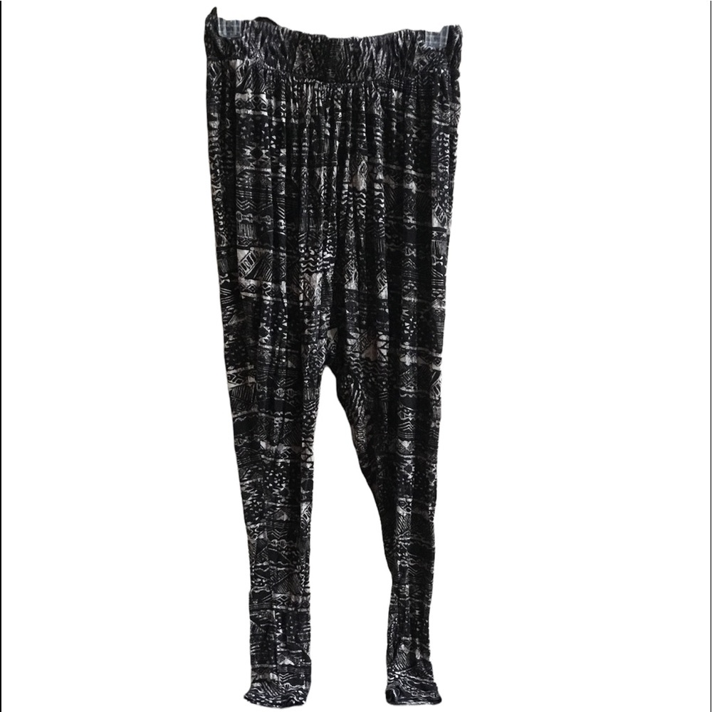 Love Culture women’s comfy leggings